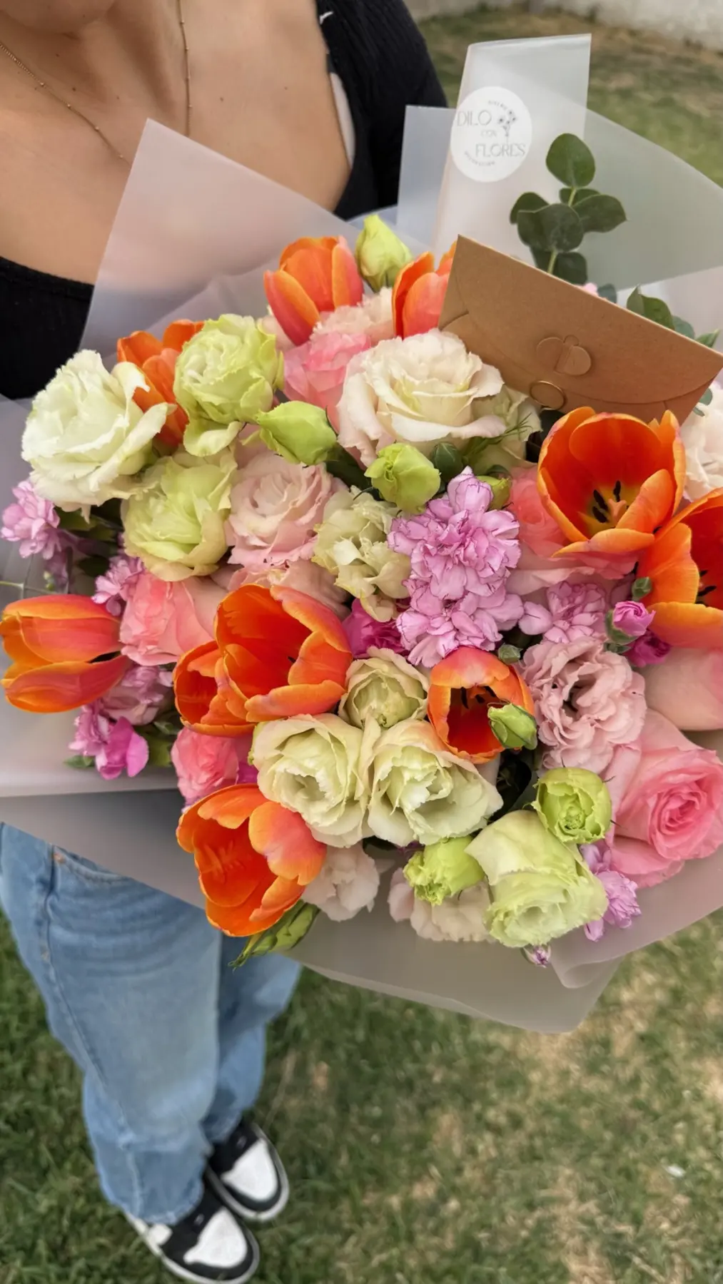 Bouquet en tonos rosa y verde